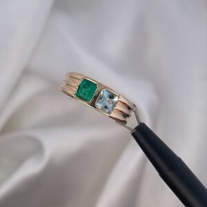 Elegant 18k Gold Ring with Aquamarine and Emerald Stones